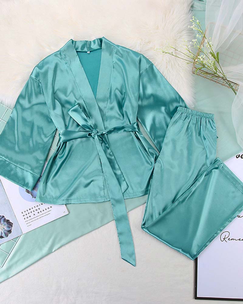 Camisa de satén tintada con camisón con cordones